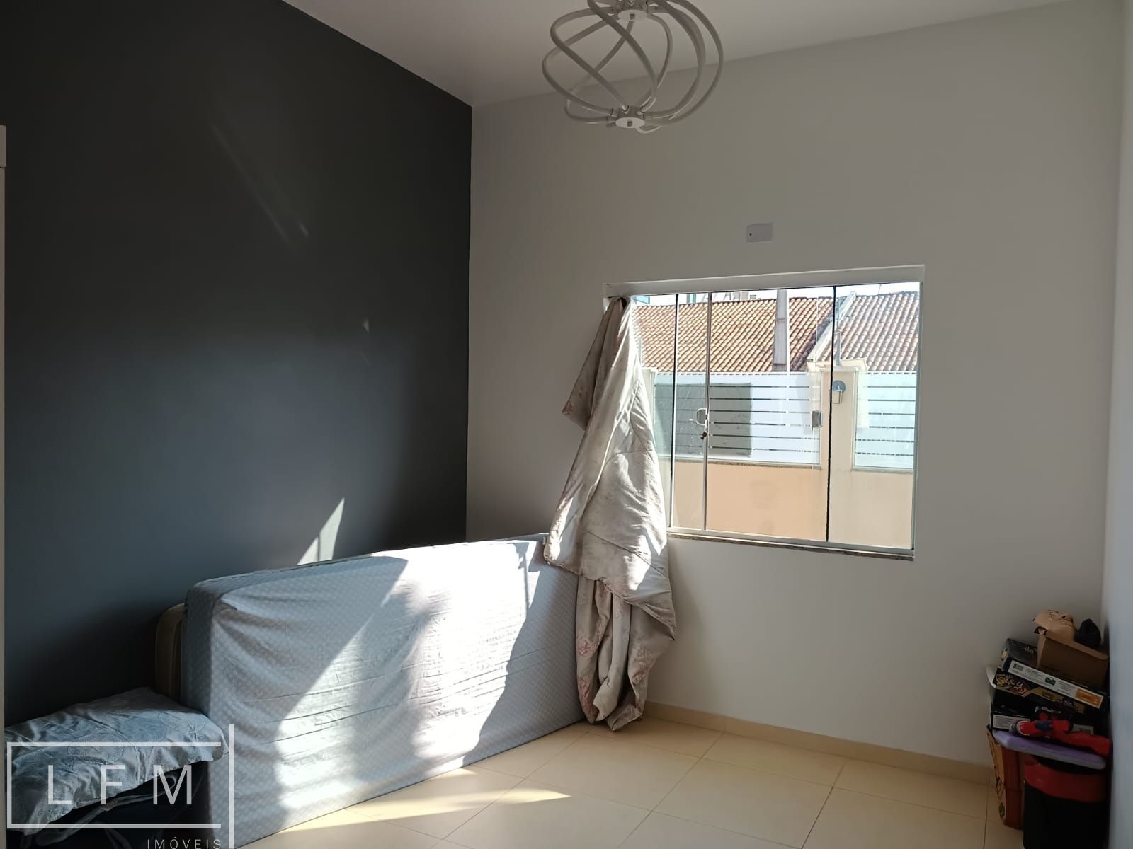 Casa à venda com 2 quartos, 79m² - Foto 12