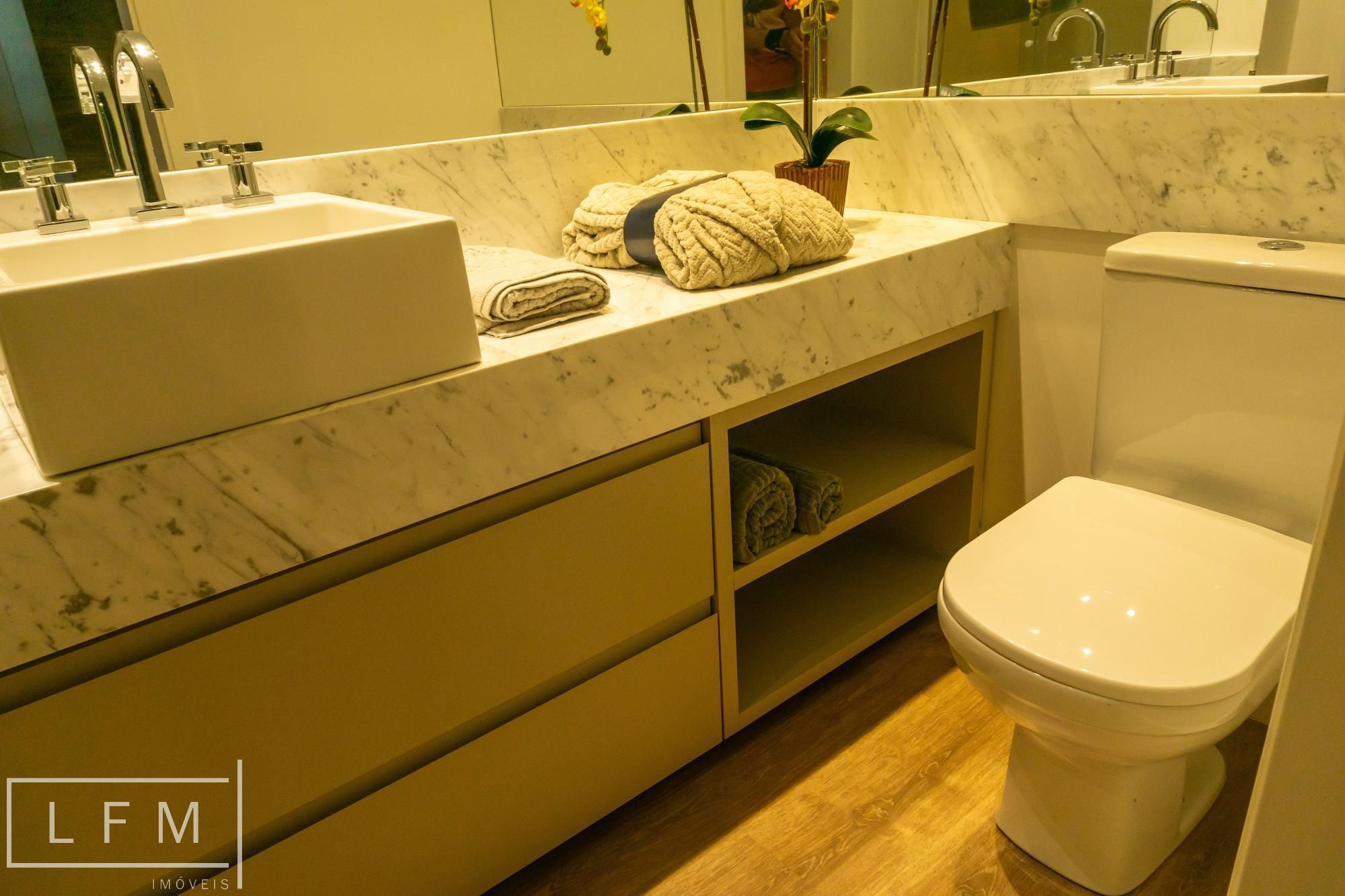 Apartamento geardino frente mar em Balneário Piçarras Sc