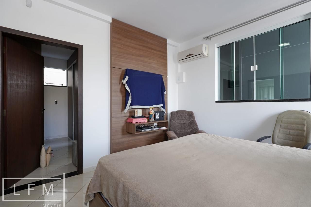 Casa, 4 quartos, 341 m² - Foto 18