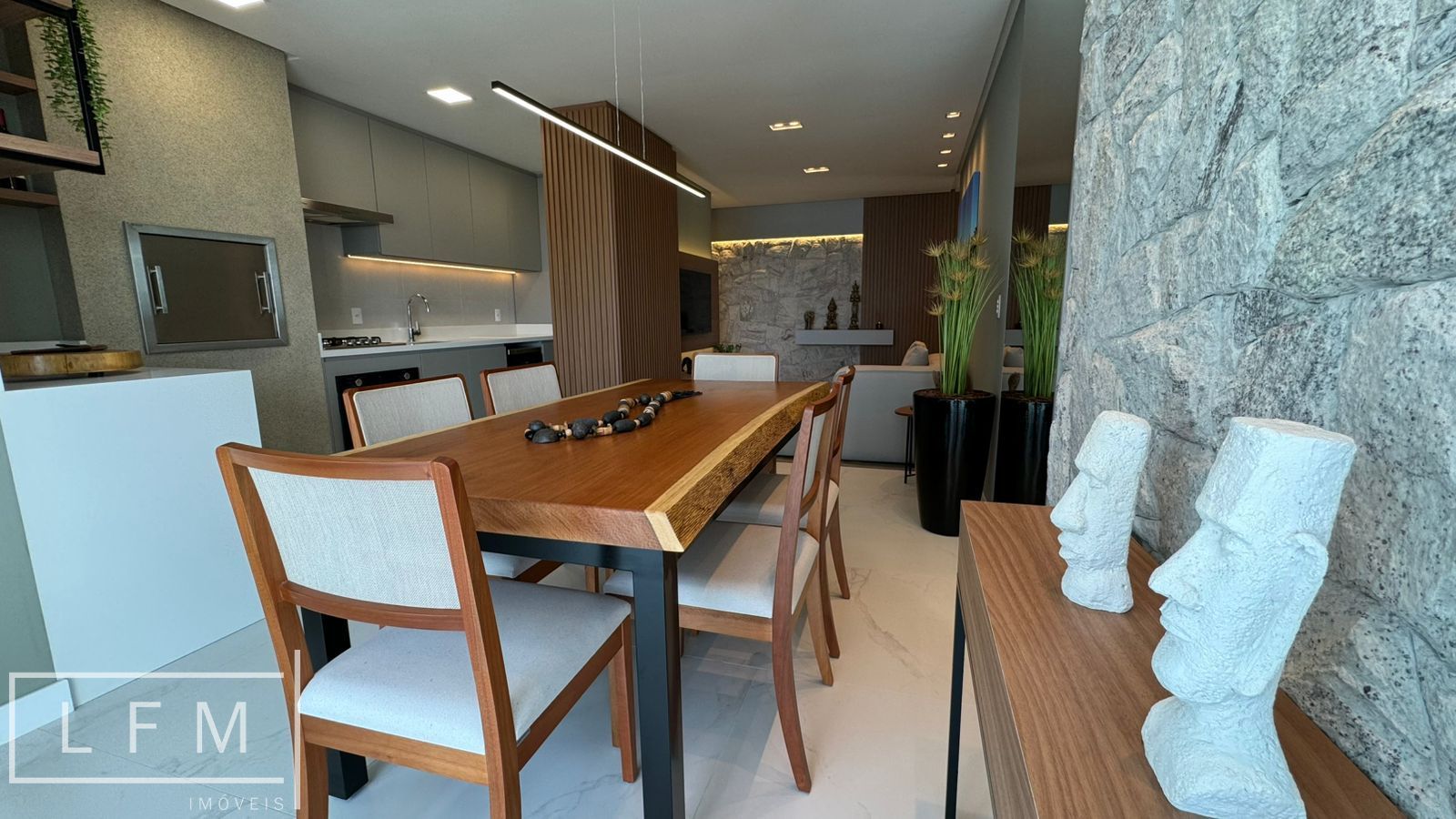 Apartamento frente mar finamente mobiliado Al Mare Beach Front