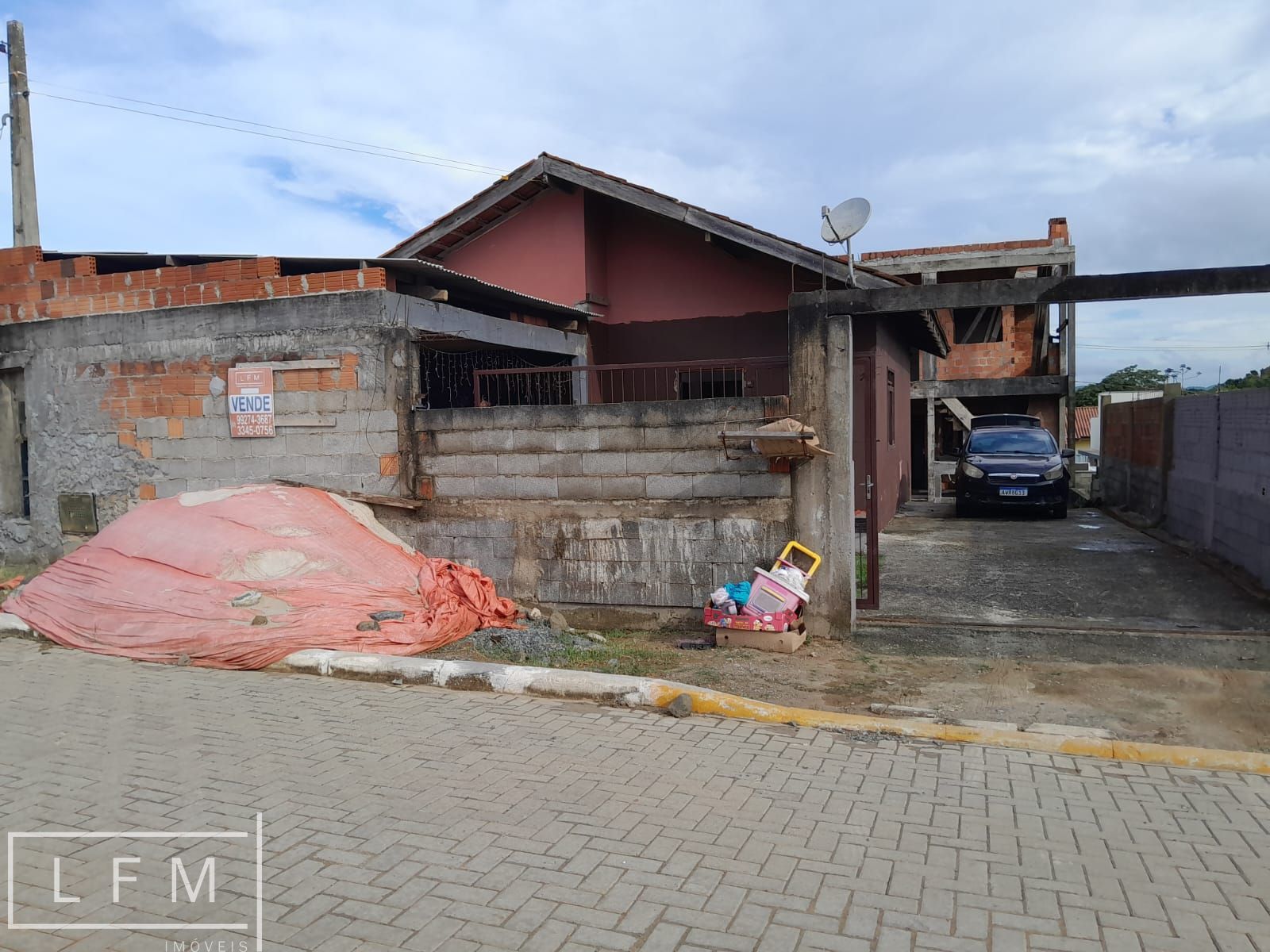 Casa  venda  no Itacolomi - Balnerio Piarras, SC. Imveis