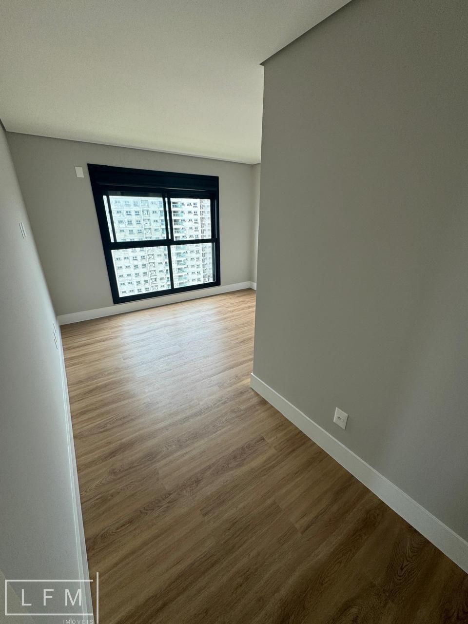 Apartamento à venda com 3 quartos, 128m² - Foto 19