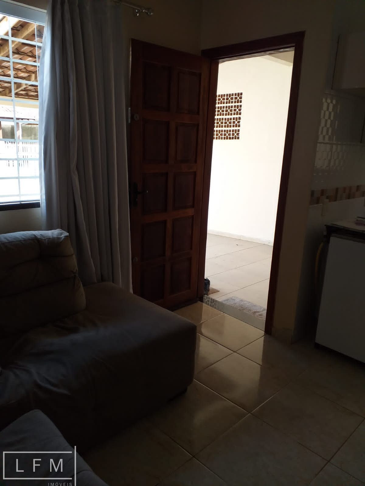 Casa à venda com 2 quartos, 60m² - Foto 8