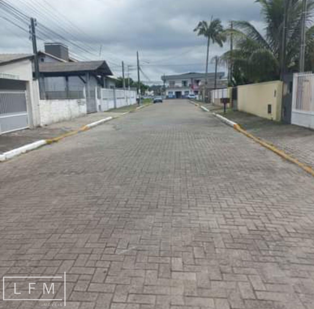 Sobrado Mobiliado em Balneário Piçarras SC
