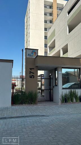 Apartamento à venda com 2 quartos, 63m² - Foto 2