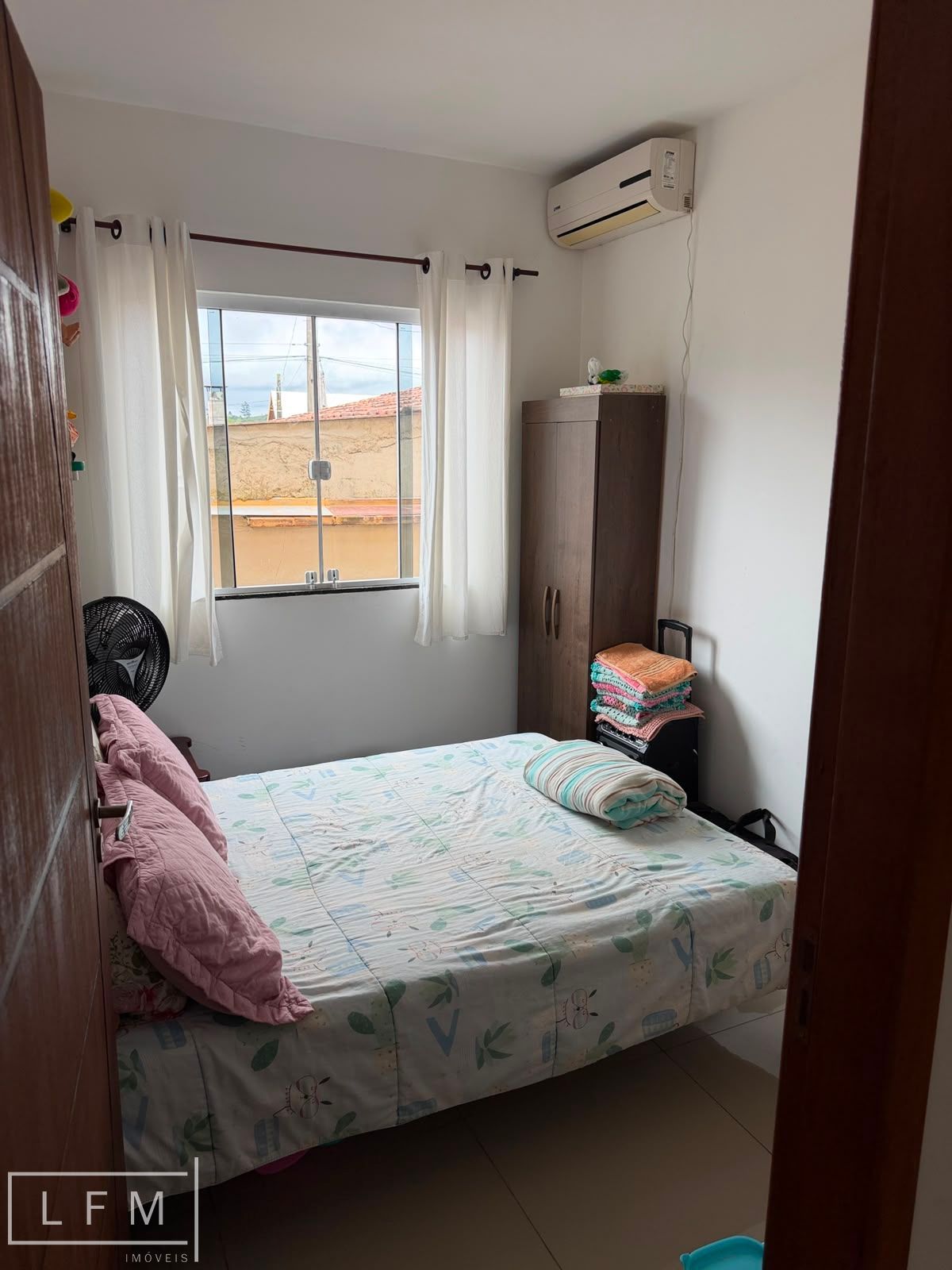 Casa geminada a venda em Balneario Picarras Sc