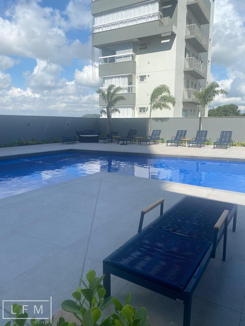 Apartamento frente mar Blue Waves Residences em Balneário Piçarras SC