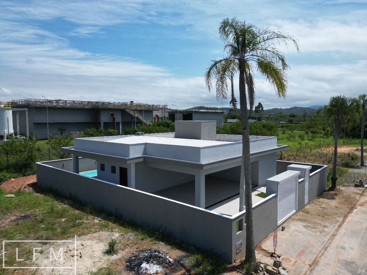 Casa à venda com 3 quartos, 200m² - Foto 3