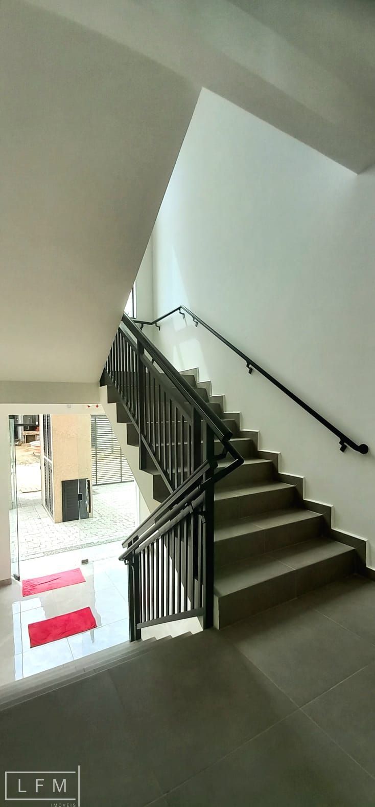 Apartamento à venda com 2 quartos, 85m² - Foto 6