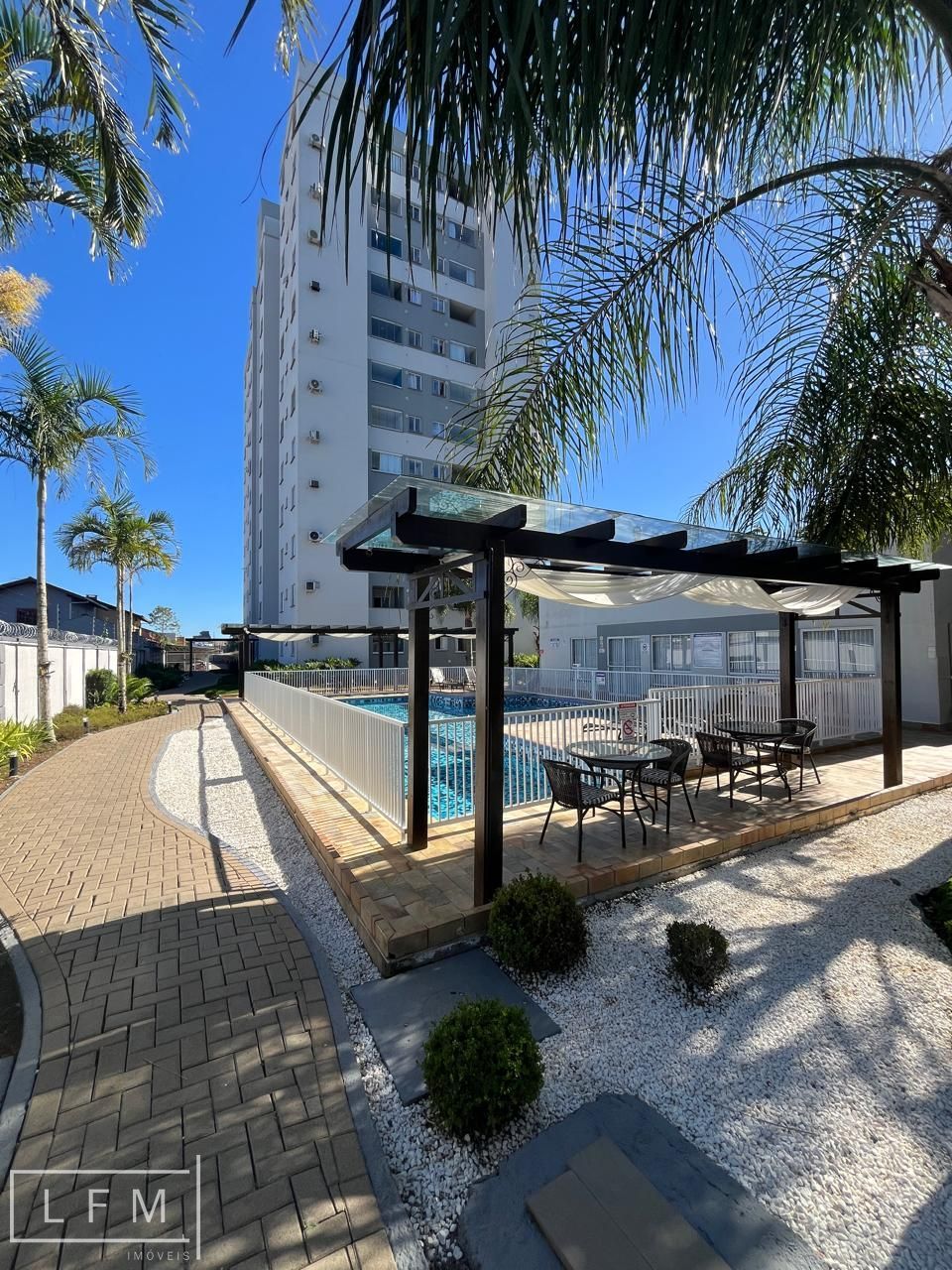Apartamento mobiliado Balneário Picarras Sc