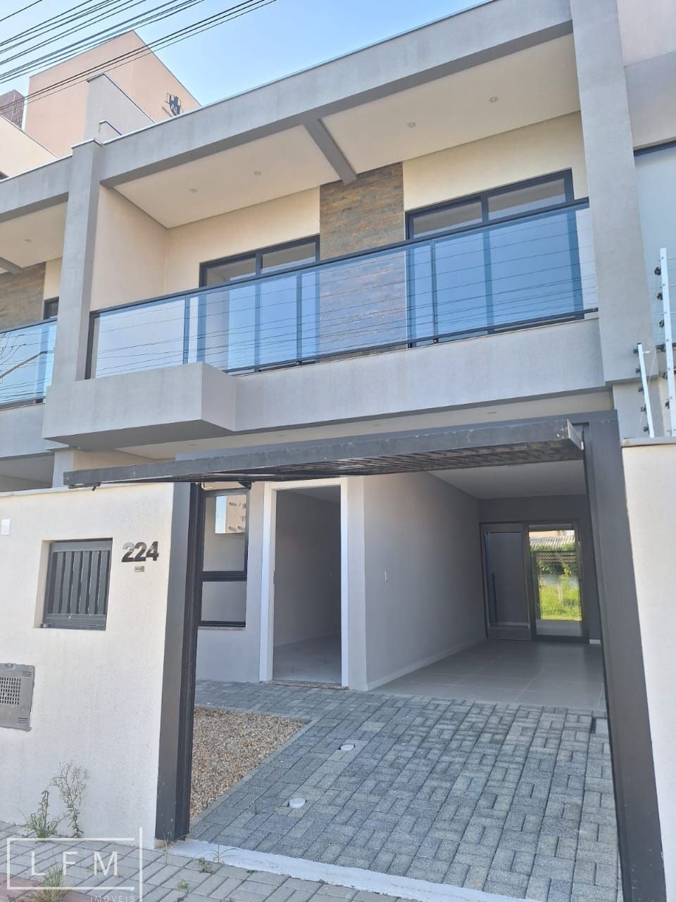 Sobrado com 3 Dormitórios à venda, 119 m² por R$ 650.000,00 Sobrado com 3 Dormitórios à venda, 119 m² por R$ 650.000,00