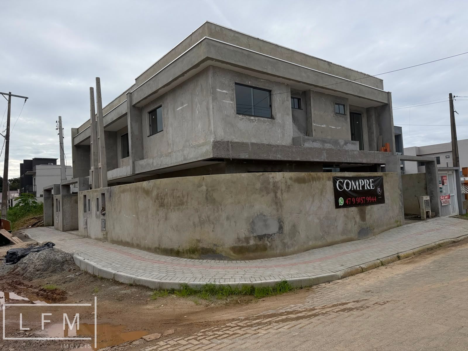 Sobrado alto padrão em balneário piçarras sc