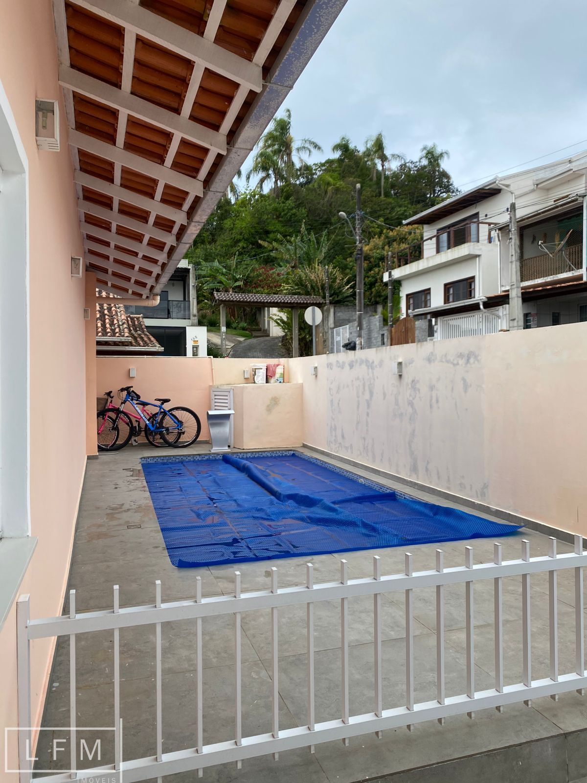 Casa com 3 Dormitórios à venda, 220 m² por R$ 1.300.000,00 Casa com 3 Dormitórios à venda, 220 m² por R$ 1.300.000,00