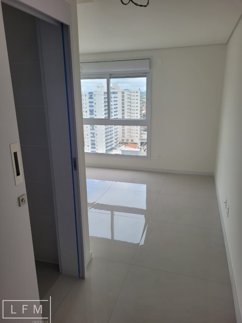 Apartamento à venda com 3 quartos, 104m² - Foto 17