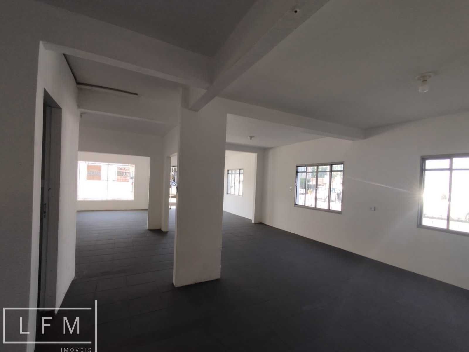 Conjunto Comercial-Sala para alugar com 1 quarto, 83m² - Foto 5