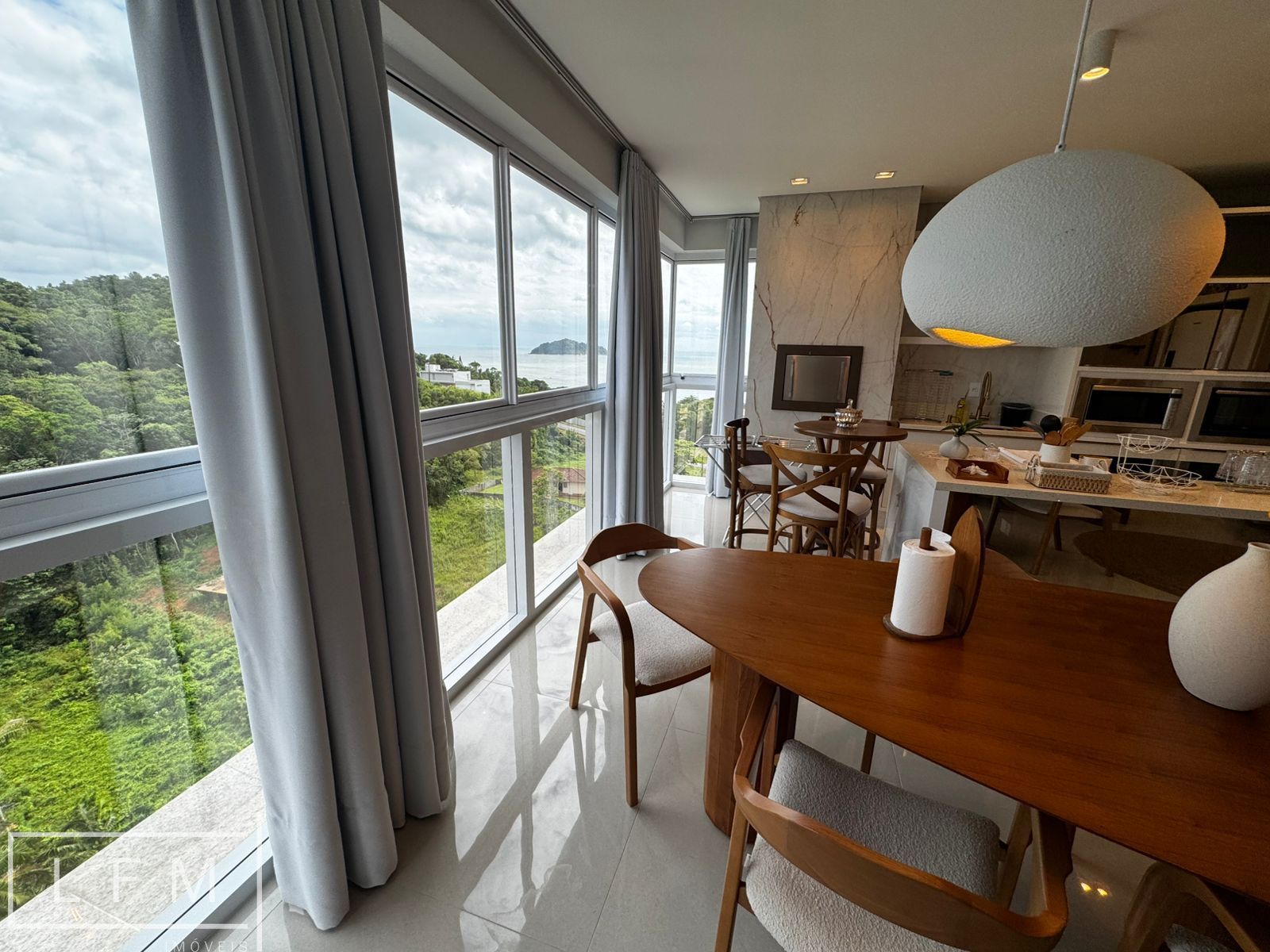 Apartamento com 3 Dormitórios à venda, 123 m² por R$ 2.600.000,00 Apartamento com 3 Dormitórios à venda, 123 m² por R$ 2.600.000,00