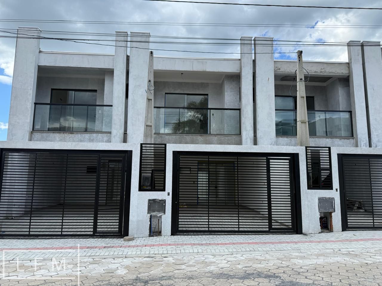 Sobrado à venda com 3 quartos, 85m² - Foto 1