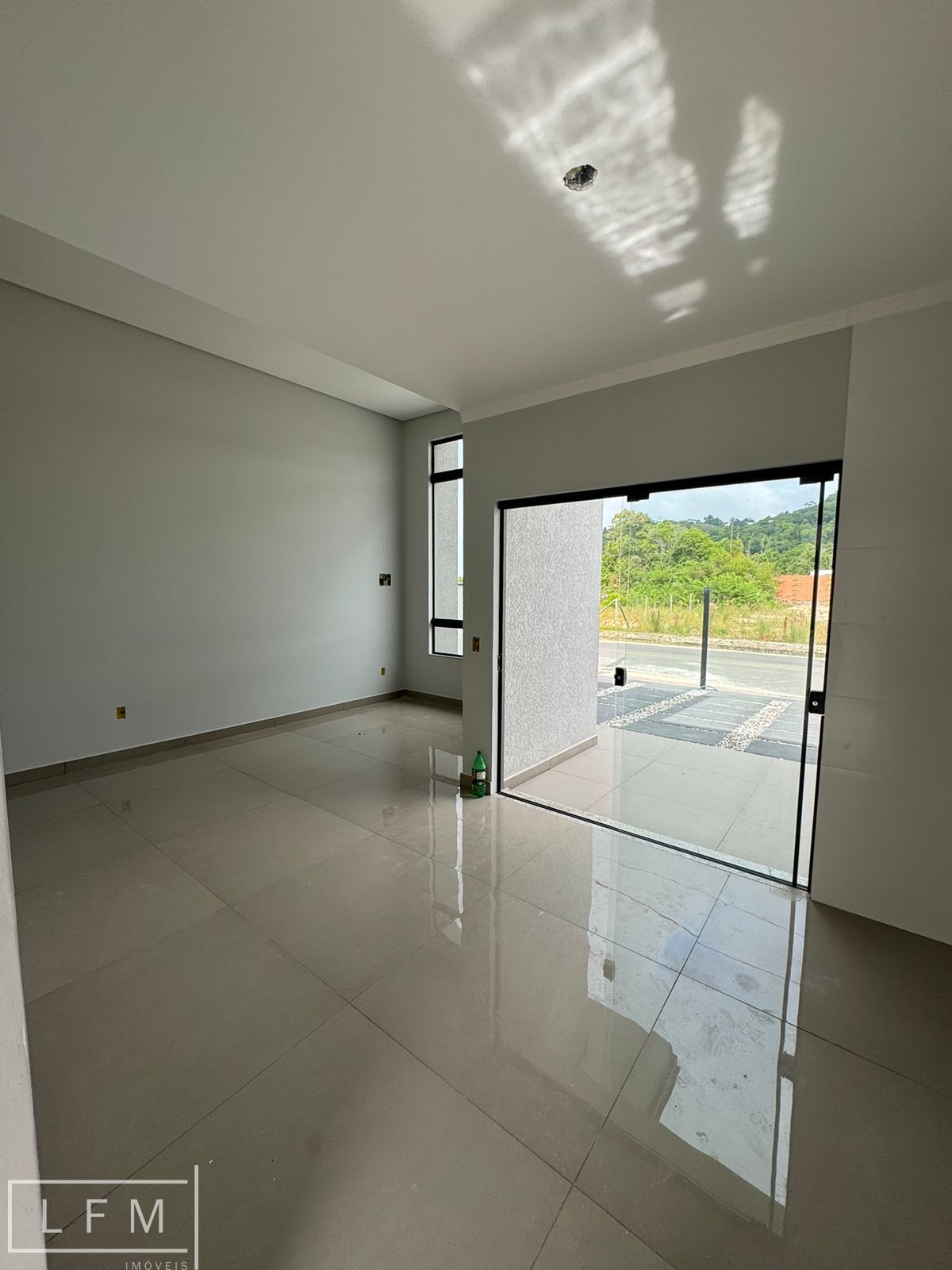 Casa à venda com 2 quartos, 72m² - Foto 5