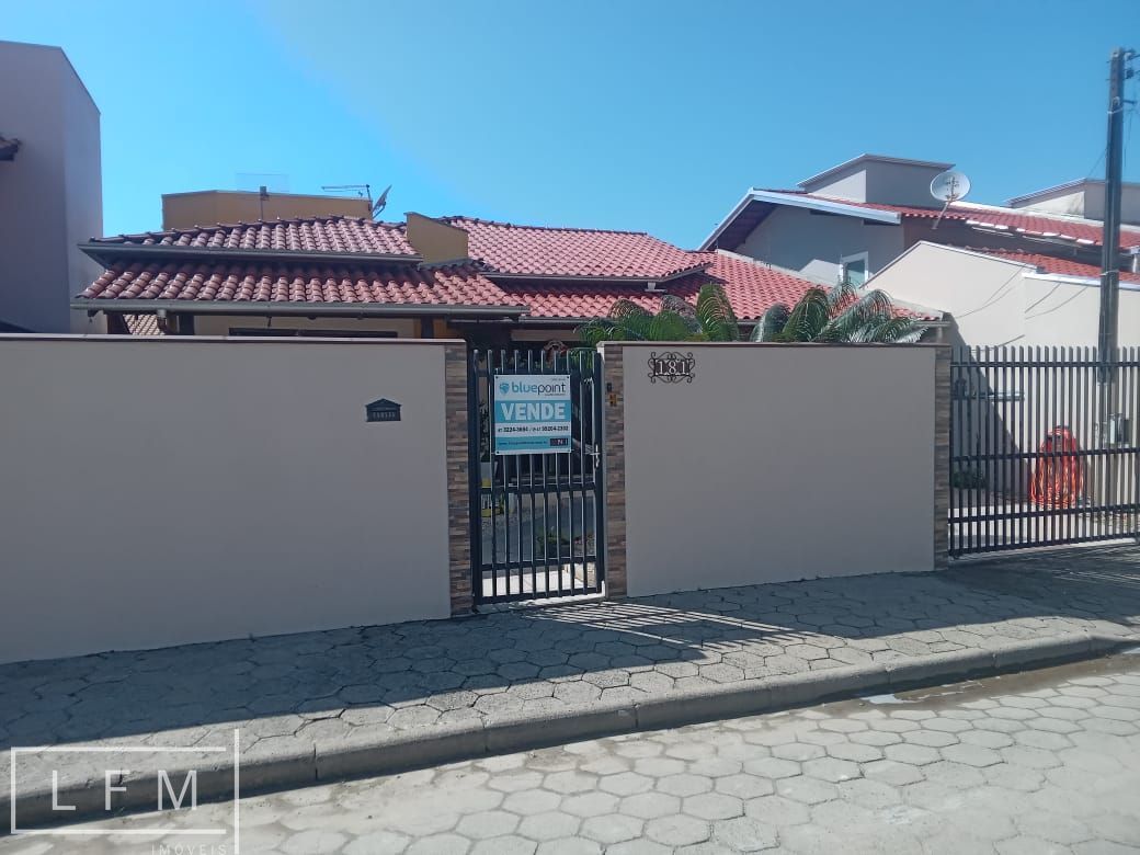 Casa, 4 quartos, 194 m² - Foto 1