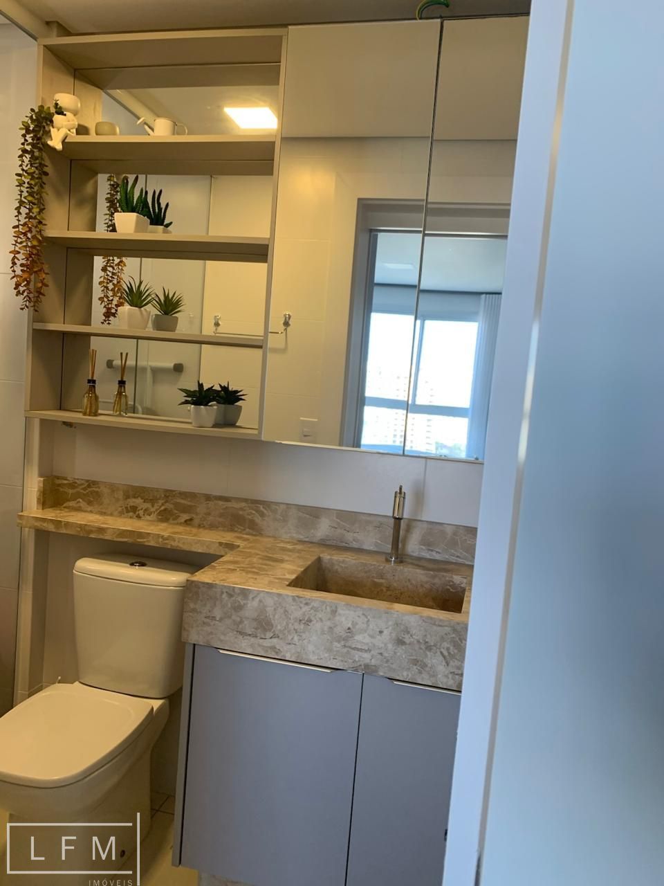 Apartamento à venda com 3 quartos, 137m² - Foto 19