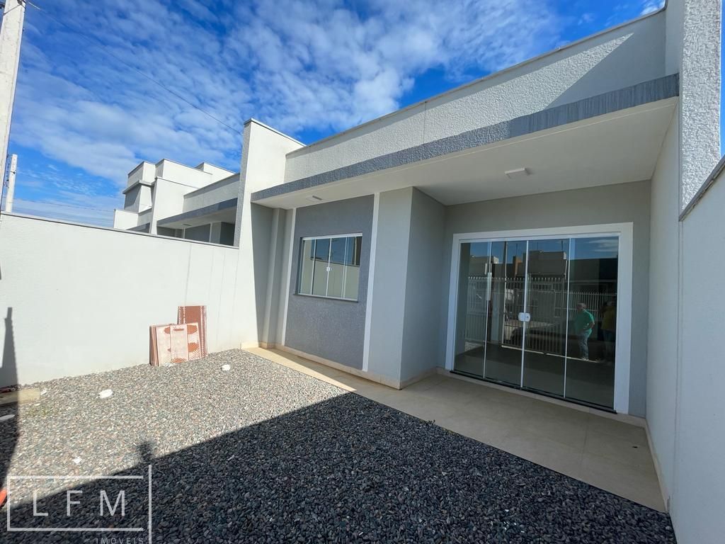 Casa à venda com 2 quartos, 53m² - Foto 3