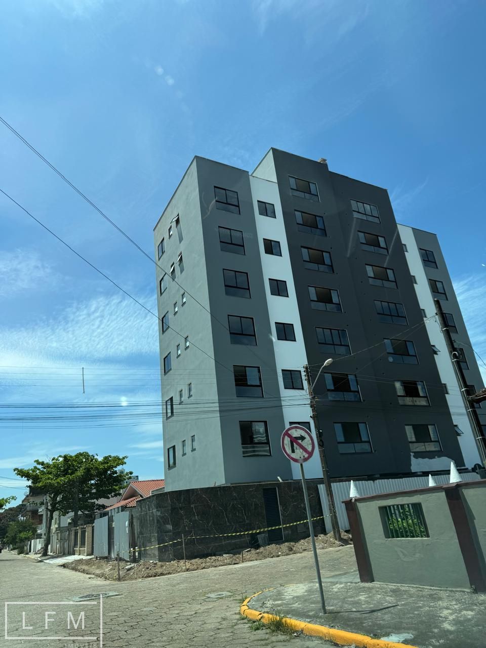 Apartamento à venda  no Centro - Balneário Piçarras, SC. Imóveis
