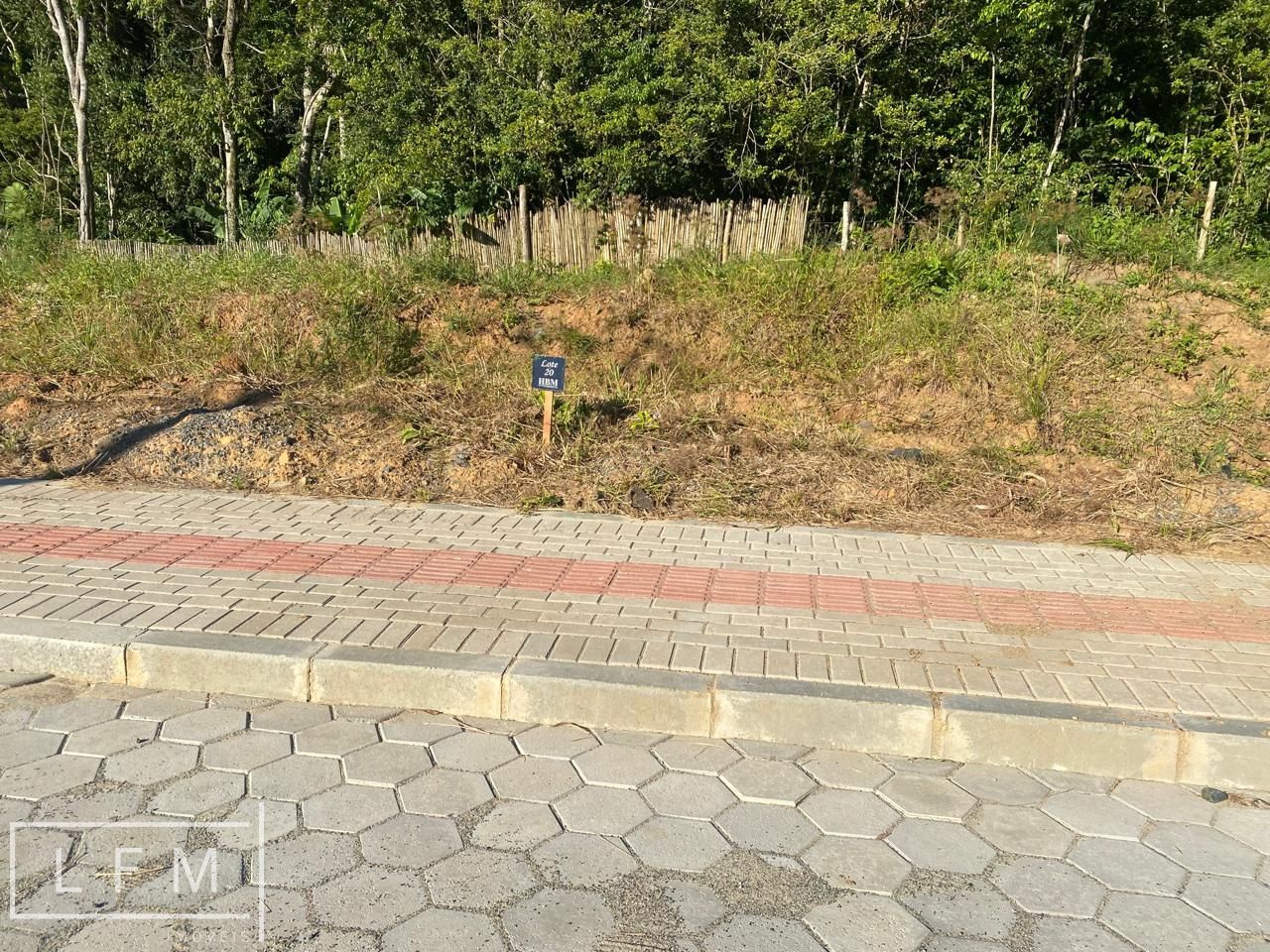 Terreno, 300 m² - Foto 2