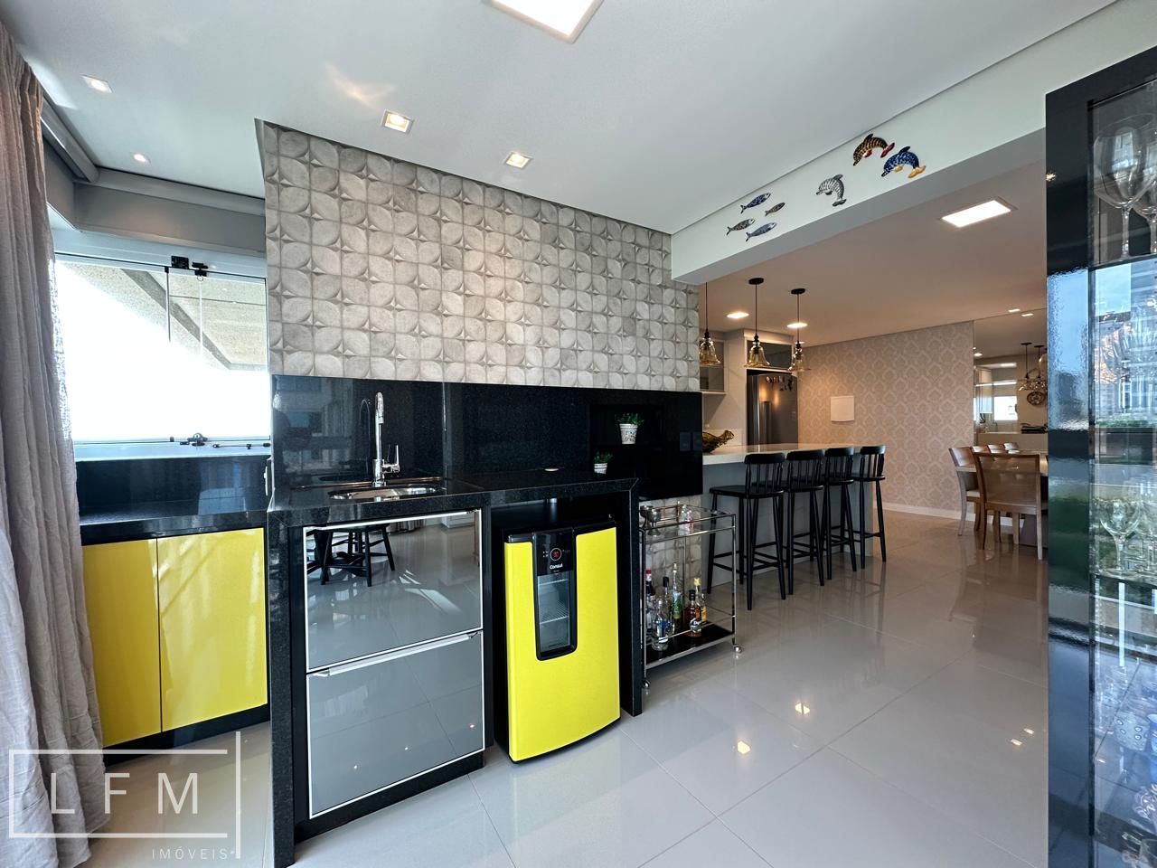 Apartamento mobiliado em home club