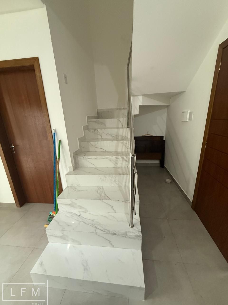 Sobrado à venda com 3 quartos, 98m² - Foto 12