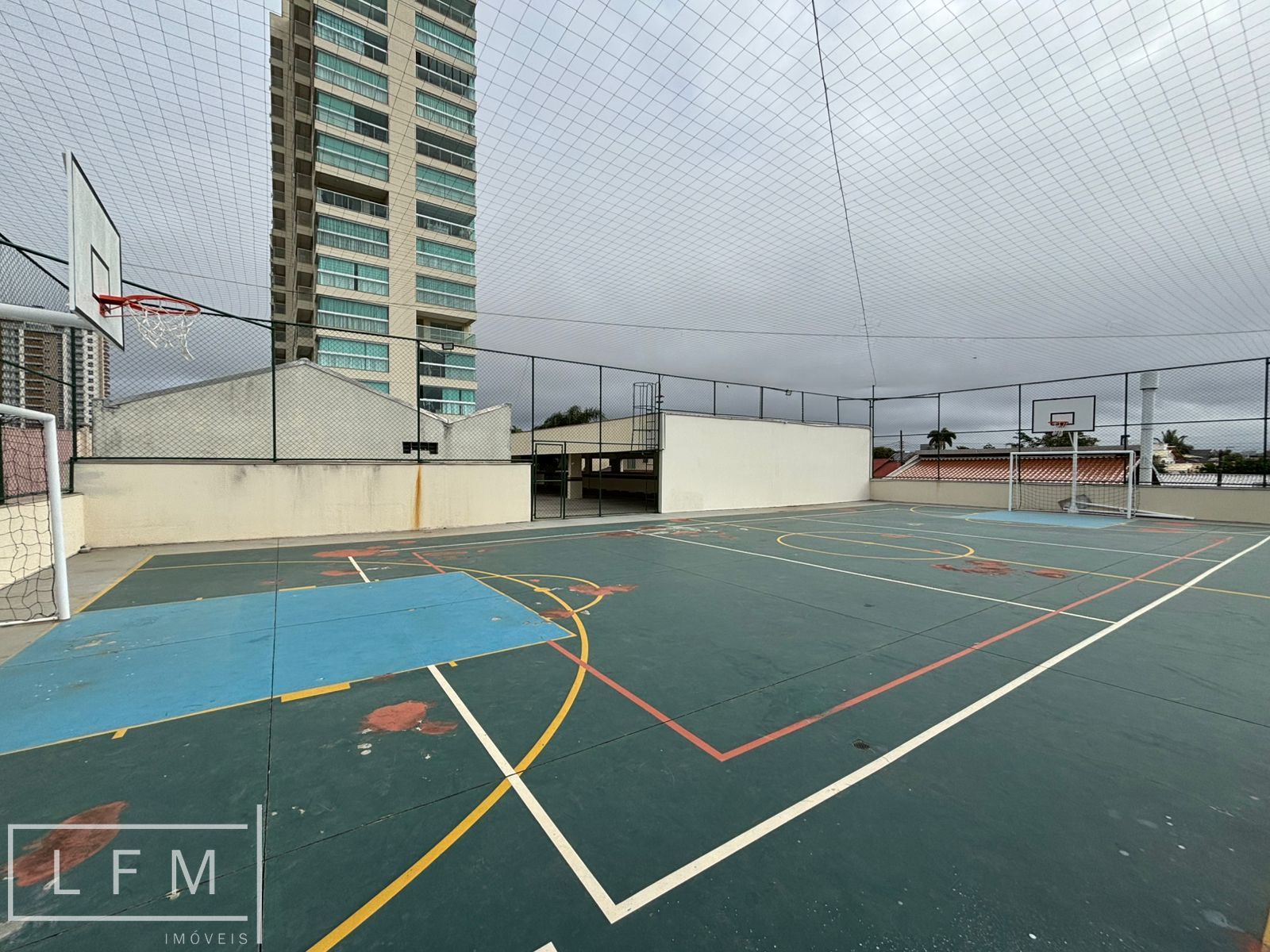 Apartamento em home club para venda em Penha