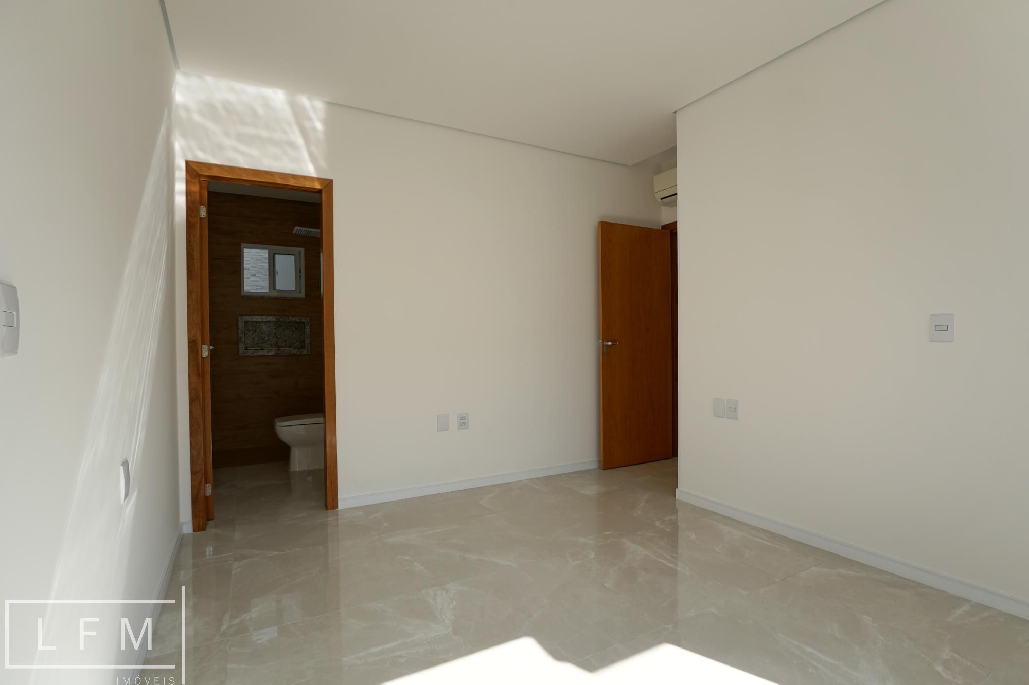 Casa à venda com 3 quartos, 74m² - Foto 10