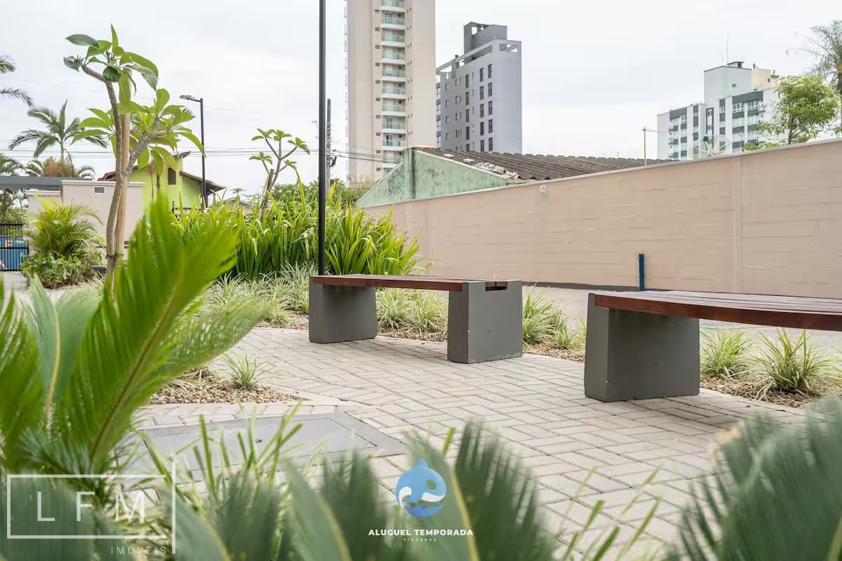 Apartamento mobiliado em home club santorini rogga