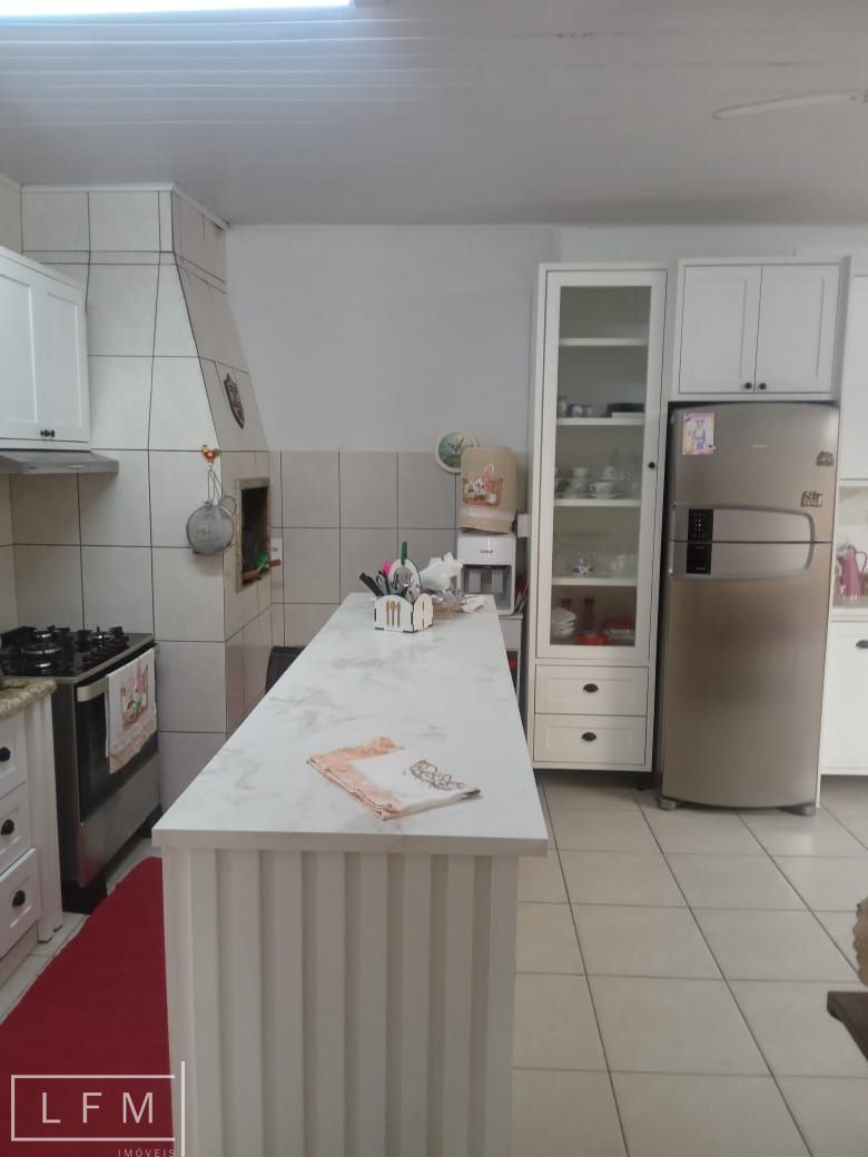 Casa à venda com 4 quartos, 194m² - Foto 14