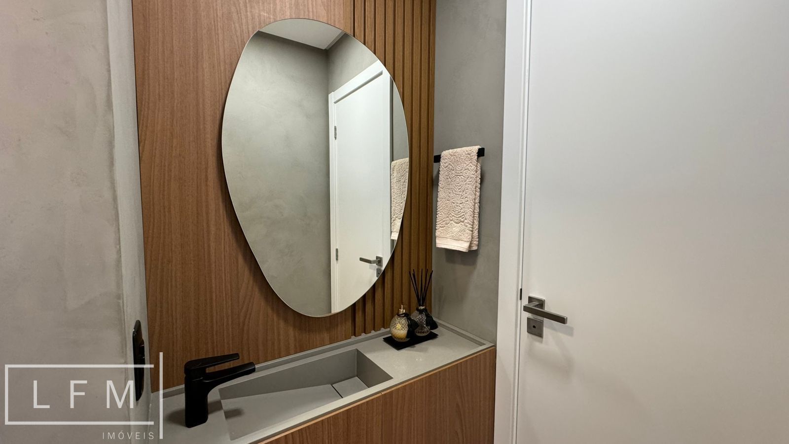 Apartamento frente mar finamente mobiliado Al Mare Beach Front