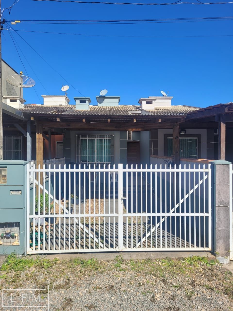 Casa à venda  no Itacolomi - Balneário Piçarras, SC. Imóveis