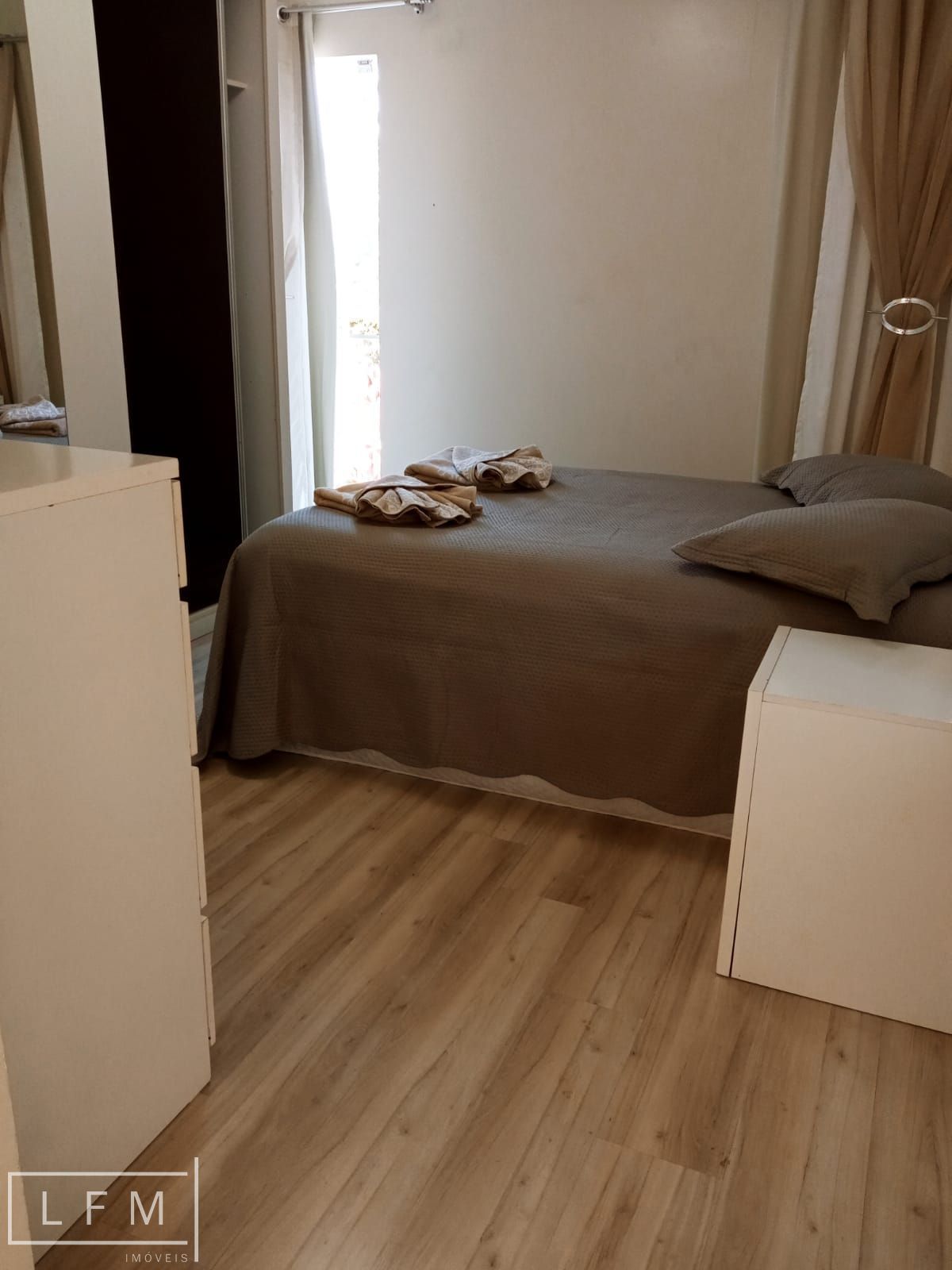 Casa, 4 quartos, 240 m² - Foto 26