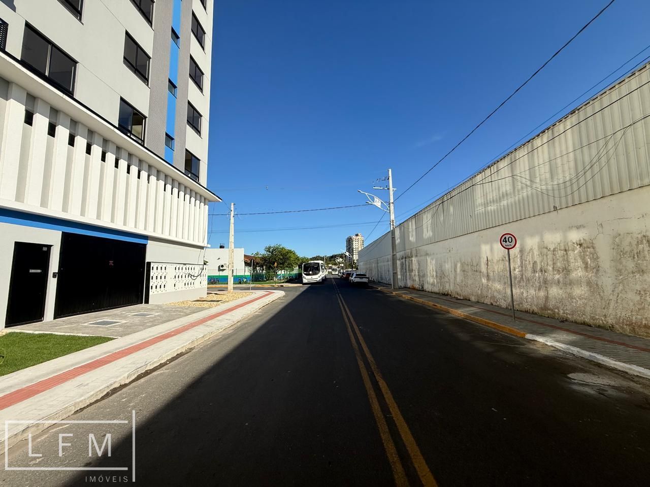 Apartamento pronto para morar no centro de Balneário Piçarras Sc