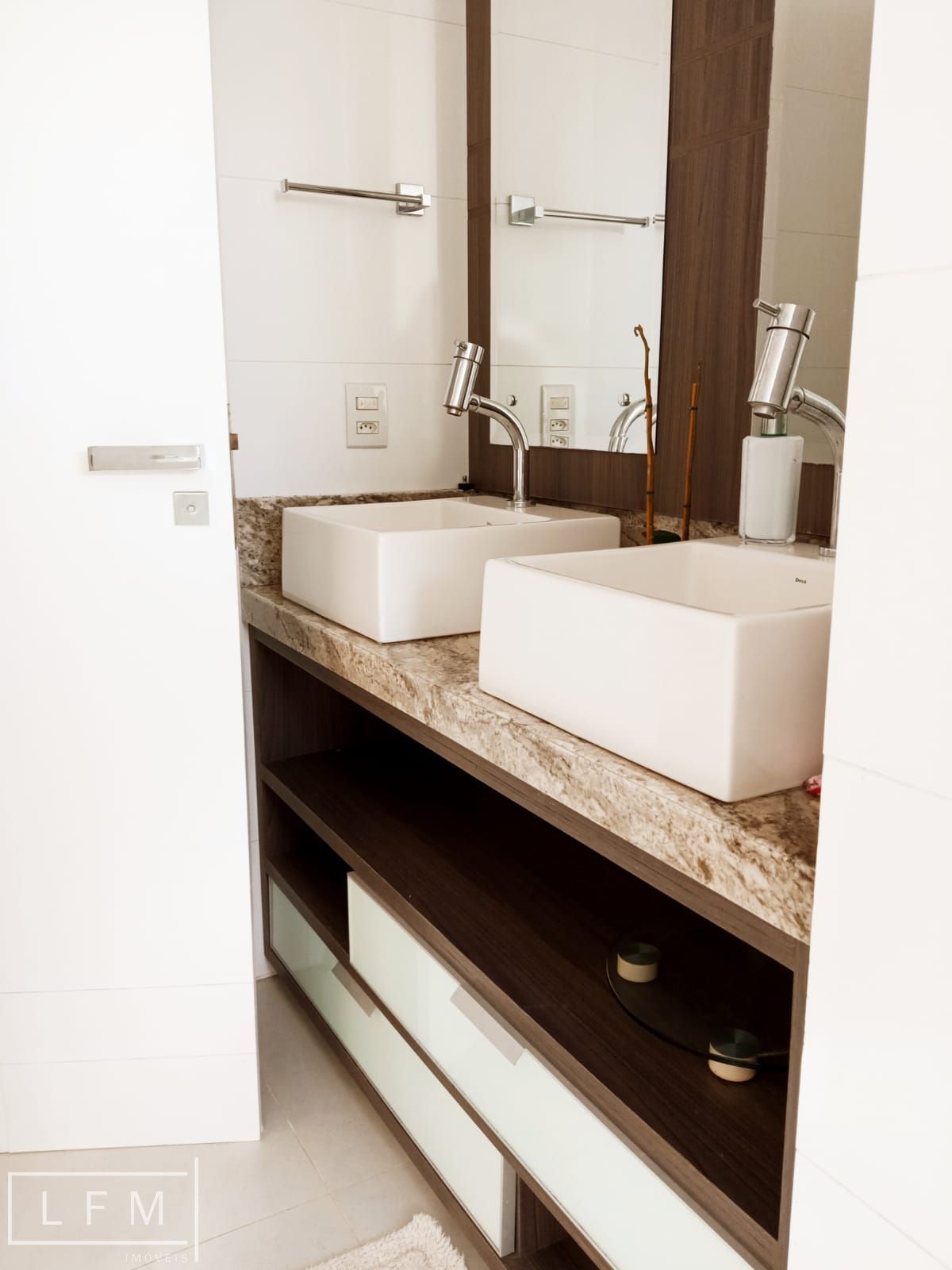 Casa, 4 quartos, 240 m² - Foto 34