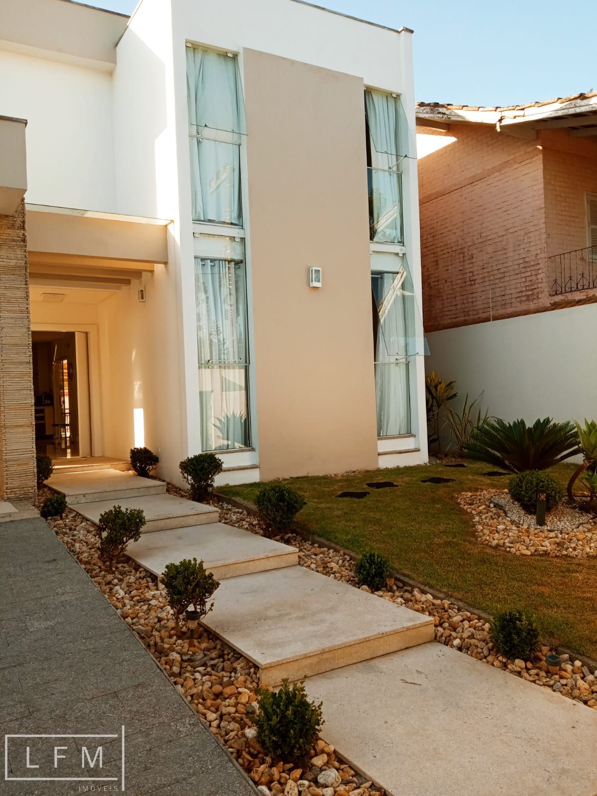 Casa, 4 quartos, 240 m² - Foto 4