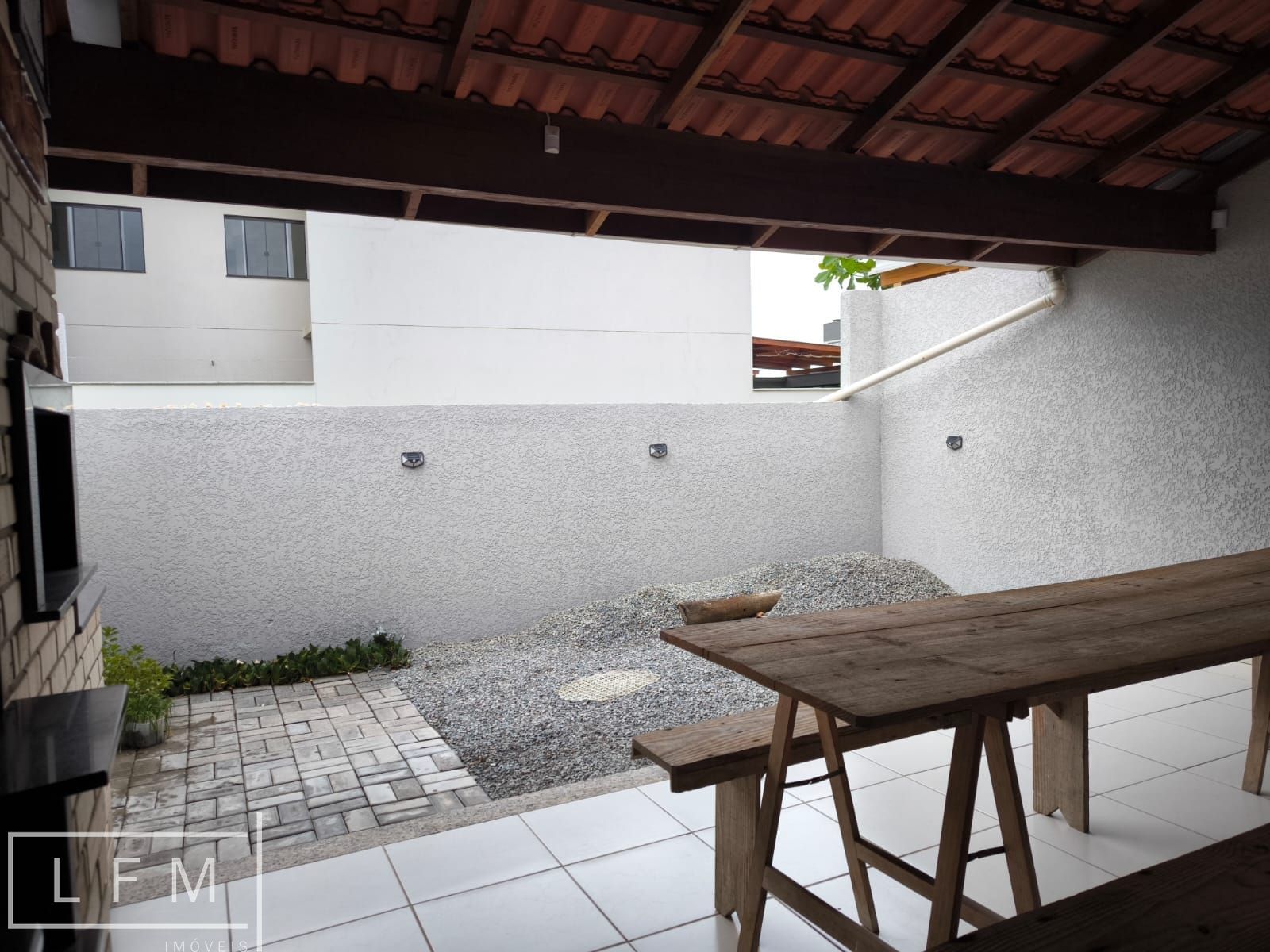 Casa à venda com 3 quartos, 80m² - Foto 11