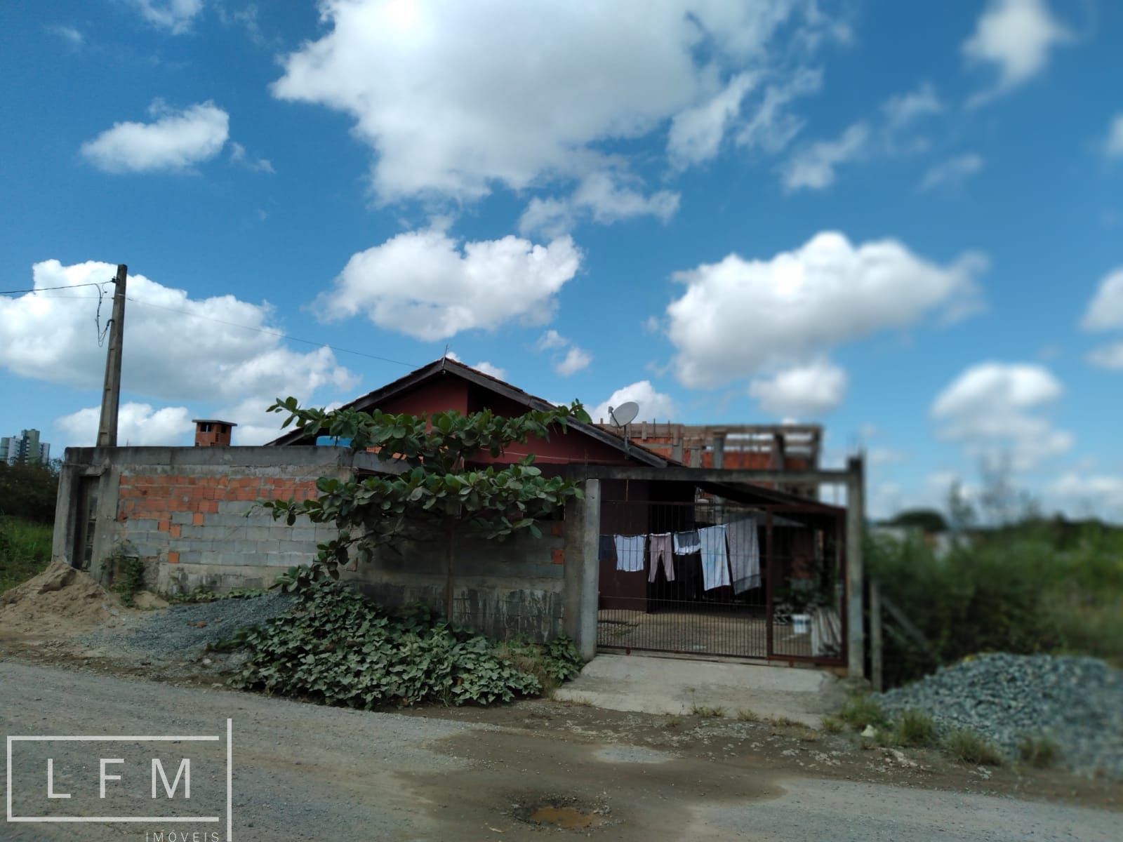 Casa  venda  no Itacolomi - Balnerio Piarras, SC. Imveis