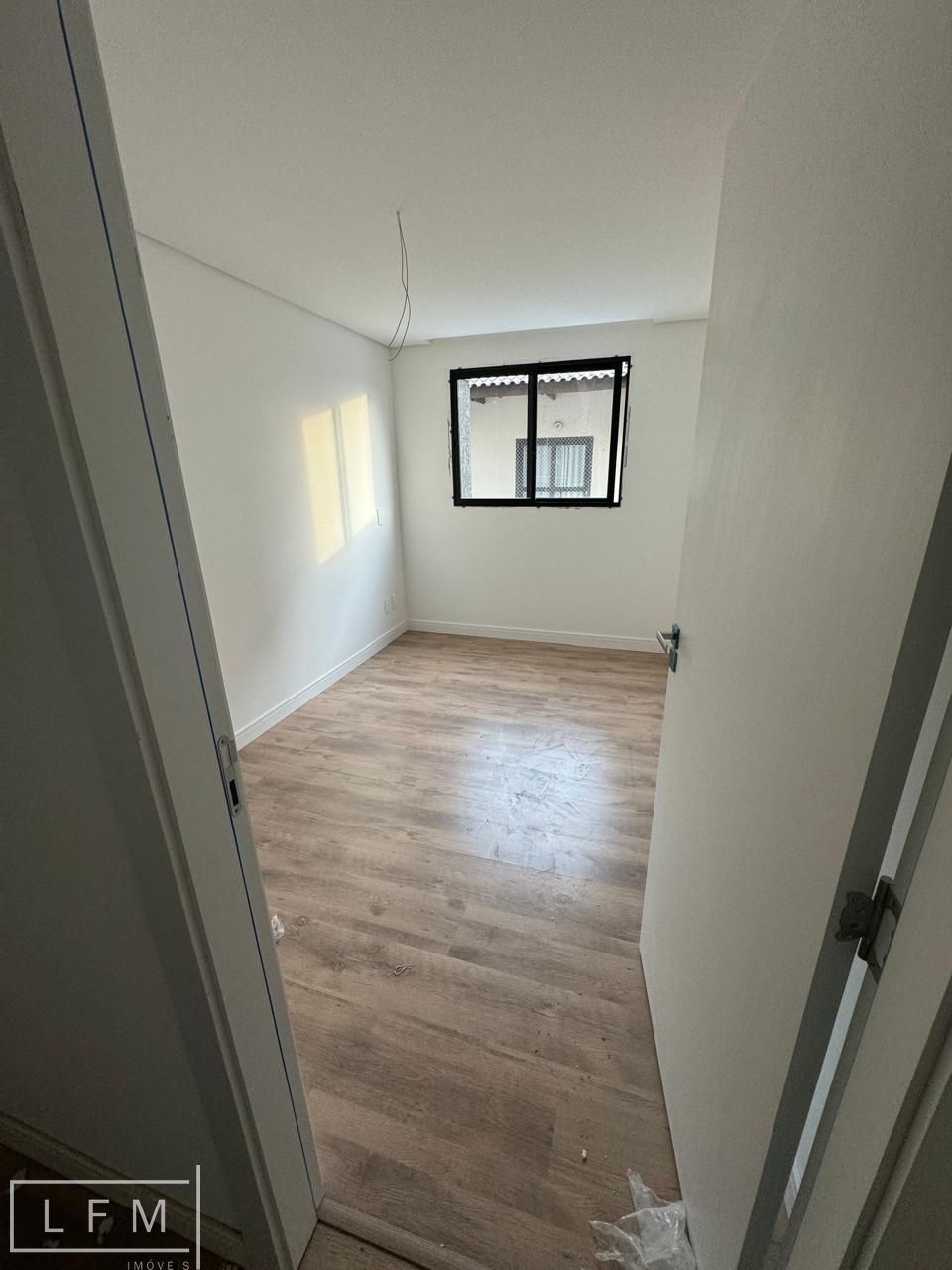 Apartamento à venda com 3 quartos, 99m² - Foto 11