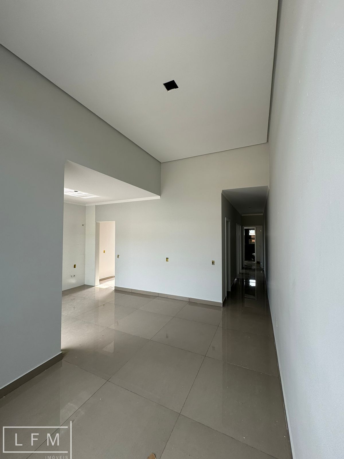 Casa à venda com 2 quartos, 72m² - Foto 7
