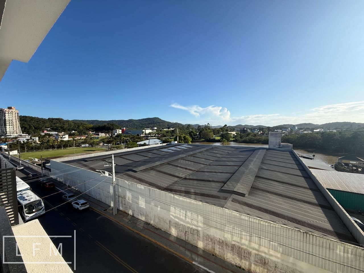 Apartamento pronto para morar no centro de Balneário Piçarras Sc