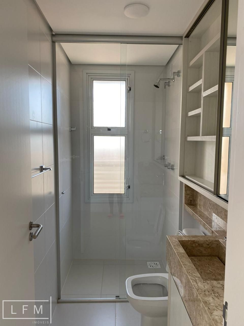 Apartamento com vista para o mar em Balneário Piçarras Sc