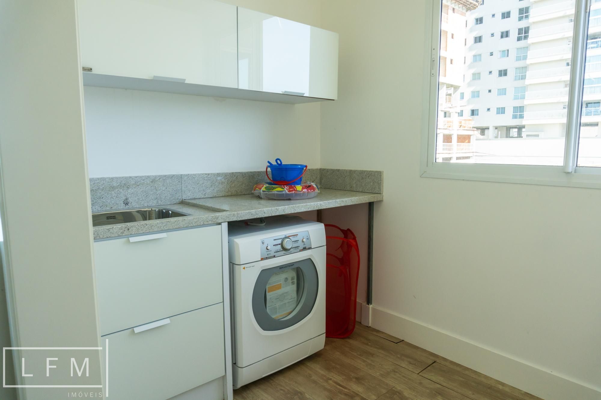 Apartamento geardino frente mar em Balneário Piçarras Sc