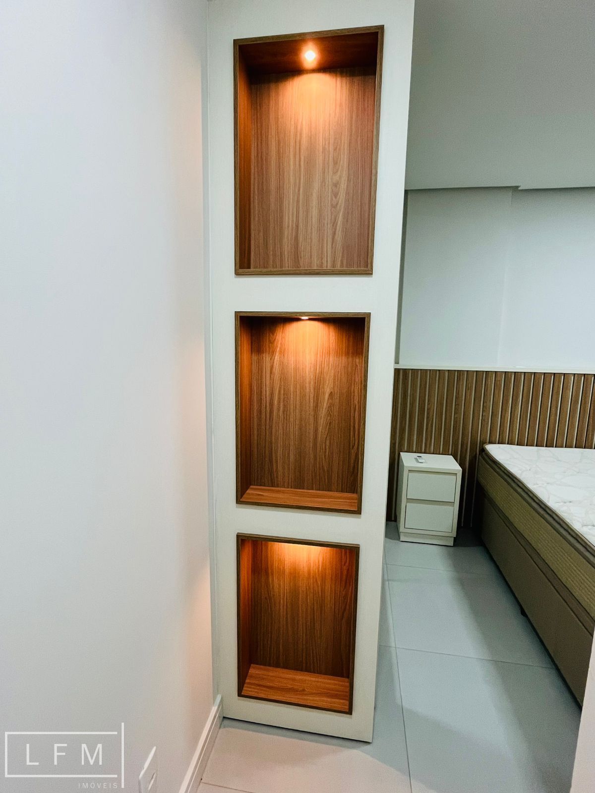Apartamento finamente mobiliado em proximo do mar em Balneario Picarras Sc