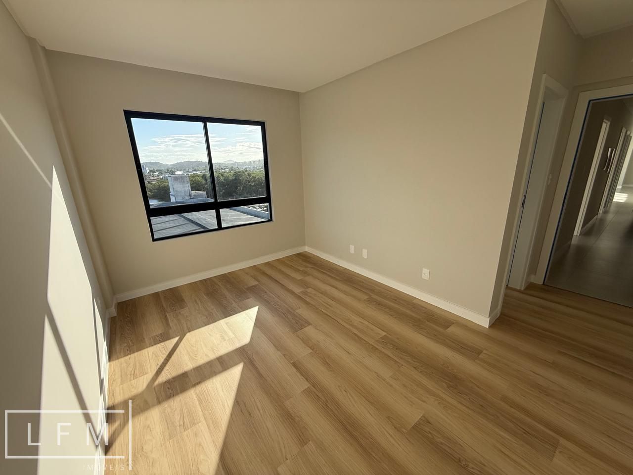 Apartamento pronto para morar no centro de Balneário Piçarras Sc