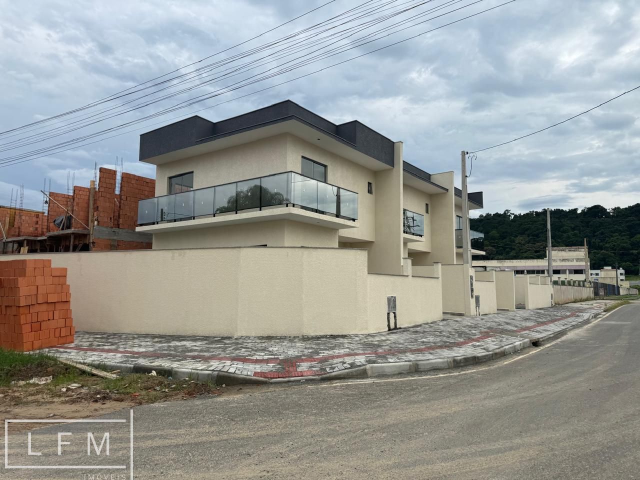 Sobrado à venda com 3 quartos, 96m² - Foto 3