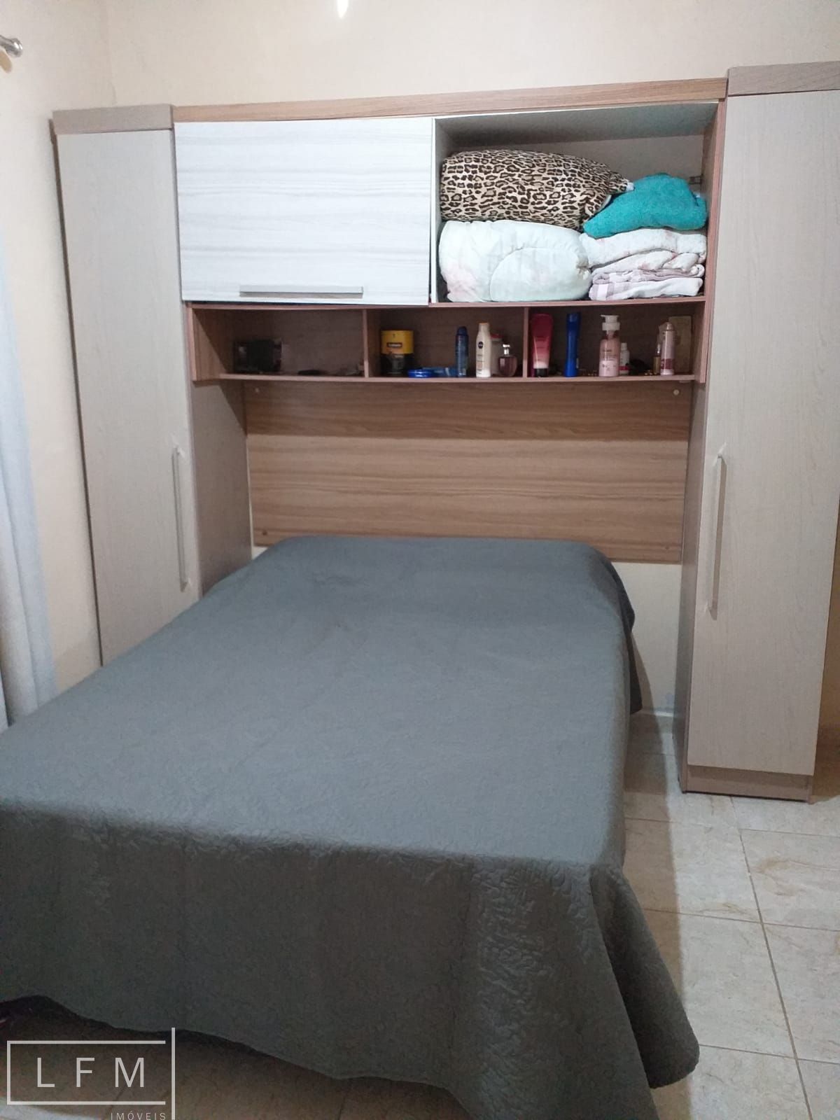 Casa à venda com 2 quartos, 60m² - Foto 17